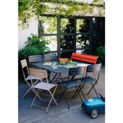 Table De Jardin 8 Personnes FERMOB Cargo 128 X 128 Cm - Carbone -Jardin Meubles Magasin 024147 table jardin fermob cargo 128 cm carbone ambiance 4