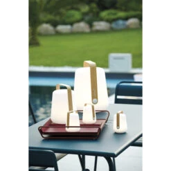 Lampe Nomade FERMOB Balad Bamboo H 38 Cm -Jardin Meubles Magasin 365300 lampe nomade fermob balad h 38 bamboo ambiance 2 1