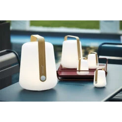 Lampe Nomade FERMOB Balad Bamboo H 38 Cm -Jardin Meubles Magasin 365300 lampe nomade fermob balad h 38 bamboo ambiance 1